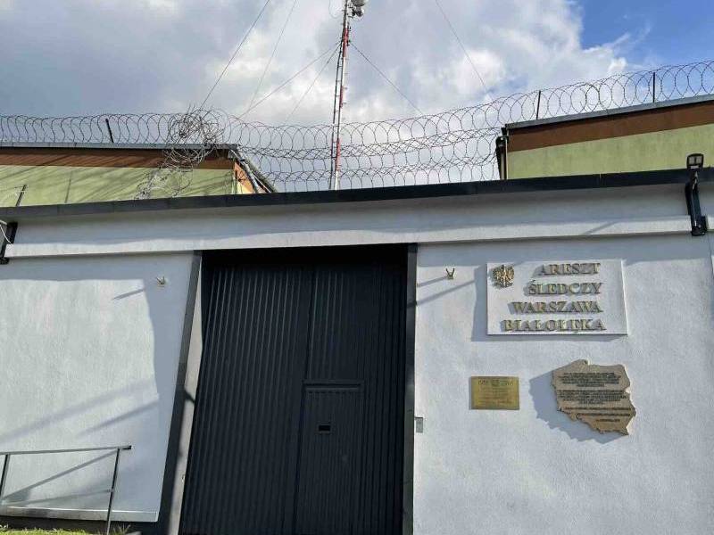 Gra ludzi służb tajemnicami państwa. Co dalej z aresztem dziennikarza? PRZEGLĄD BEZ CENZURY