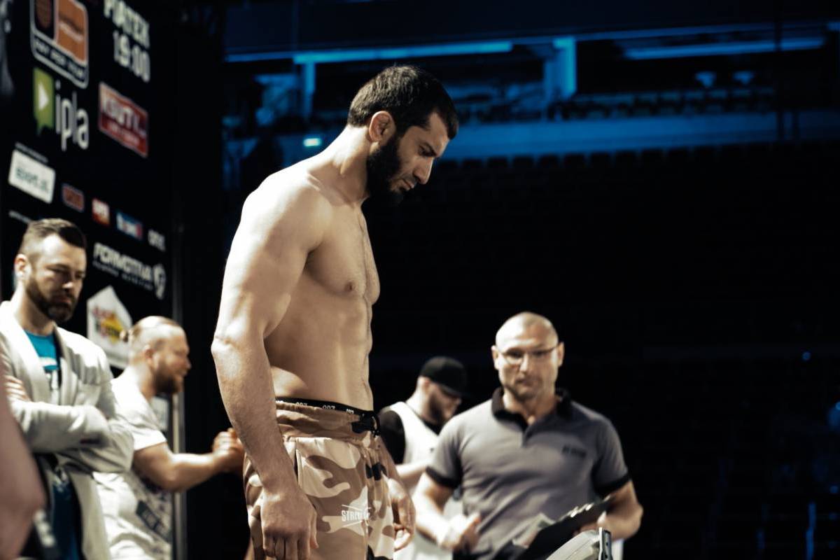 Mamed-Khalidov.jpg